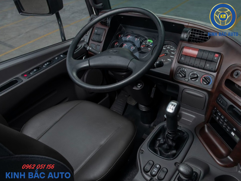 Nội Thất Hyundai HD1000 Tiện Nghi Và Hiện Đại