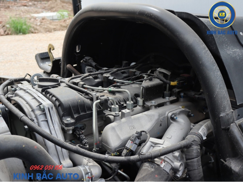 Hyundai N250SL 2.5 tấn thùng bạt dài 4m5