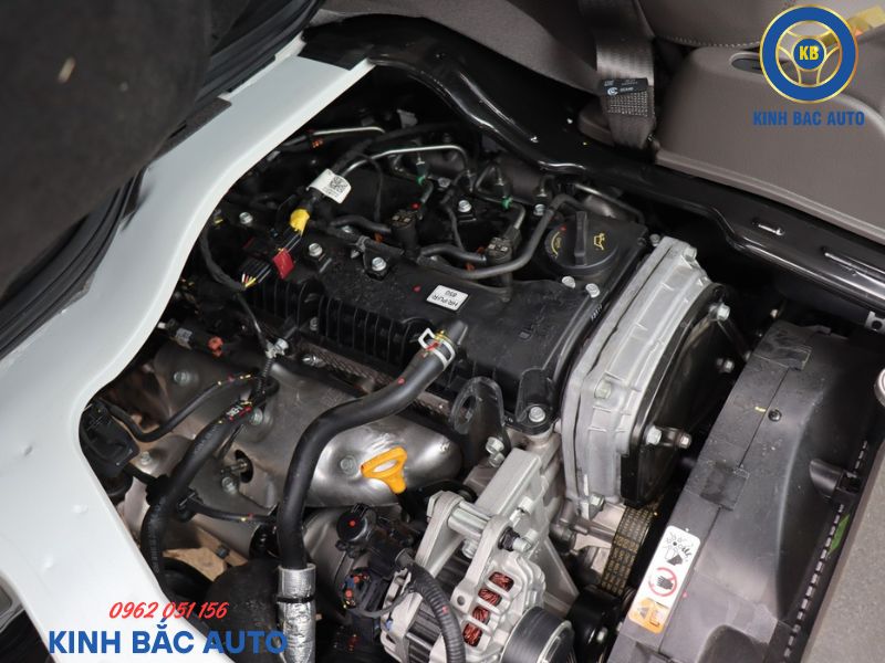 Hyundai Porter H150 1.5 tấn thùng composite dài 3m1