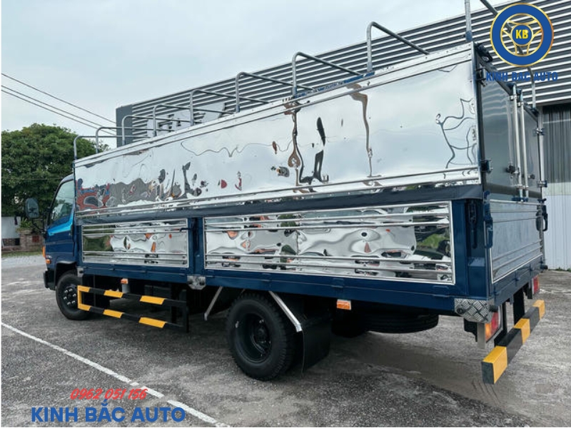 Hyundai W750 3,5 tấn thùng bạt dài 4m5