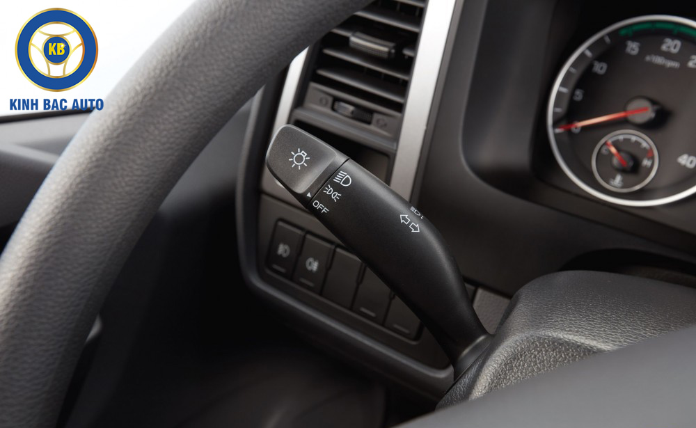 So sánh Hyundai EX900 Series và Isuzu NQR75: Nên chọn dòng xe nào?